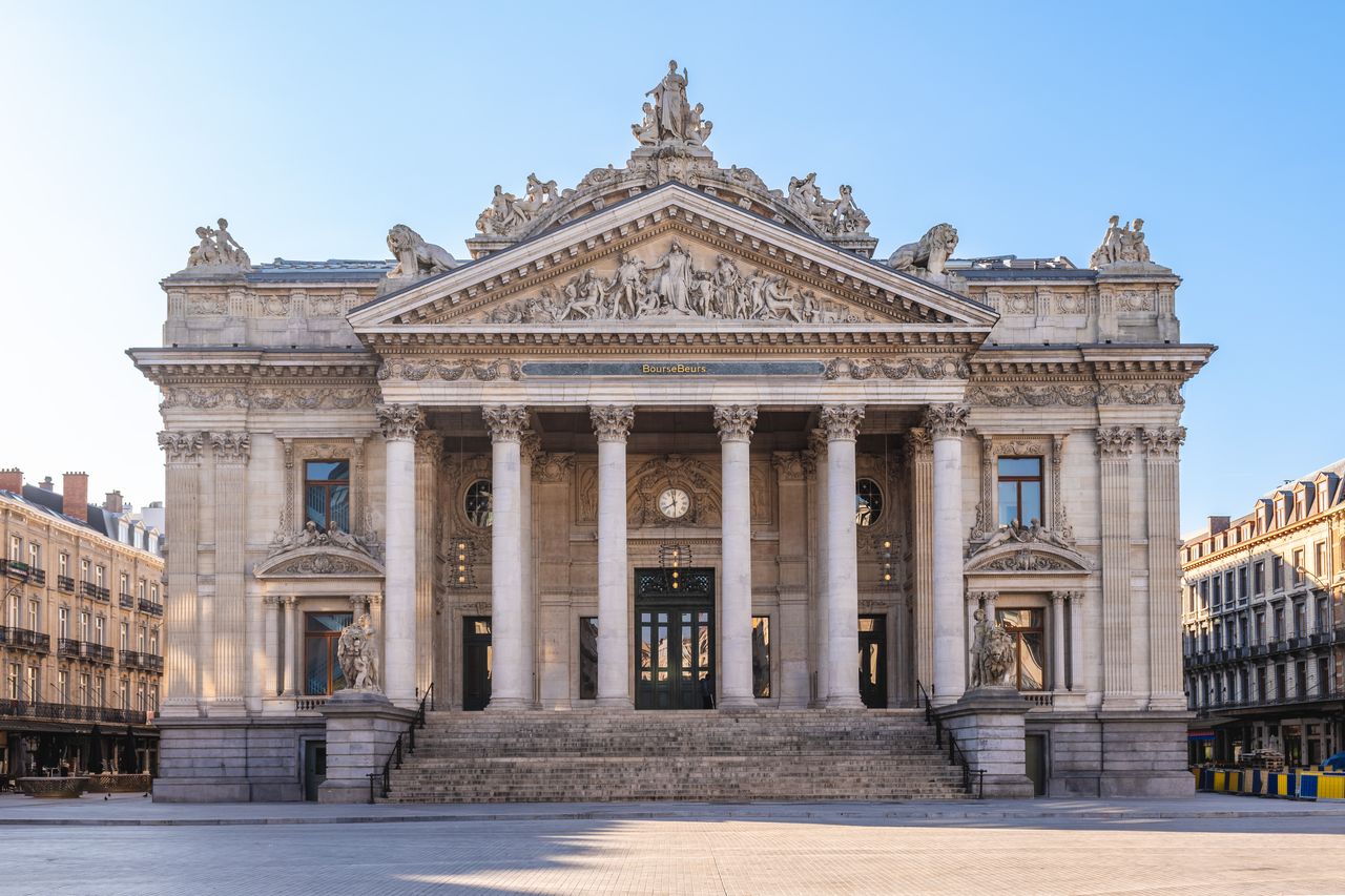 Solutions data pour banques et assurances : gestion du risque, détection de fraude, personnalisation, conformité et gouvernance des modèles.