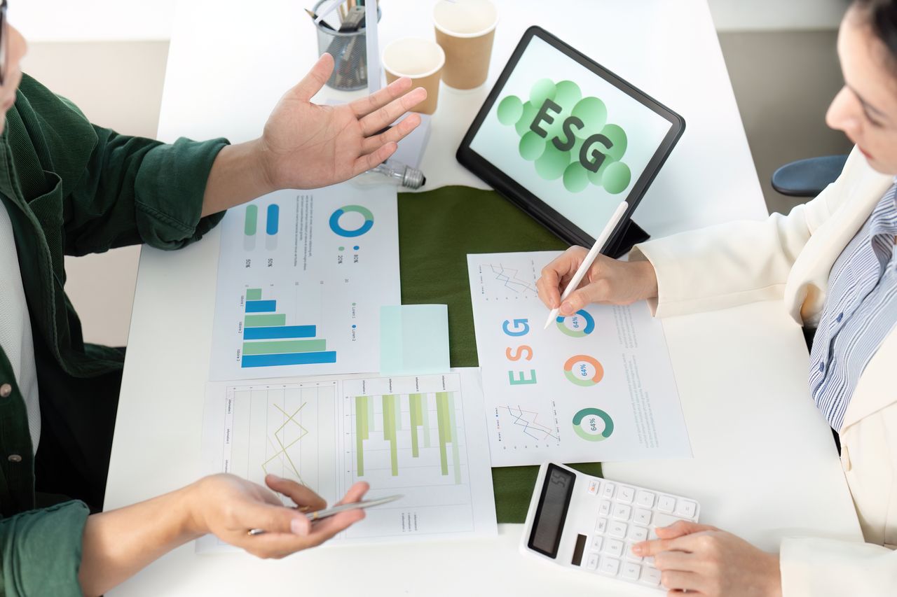 Banque régionale présentant offres PME intégrant critères ESG, stratégies, exemples et perspectives de finance responsable.